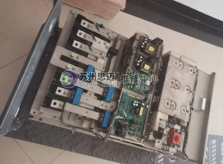 TRANE变频器TL200-4T160-02 X13612060001维修.png